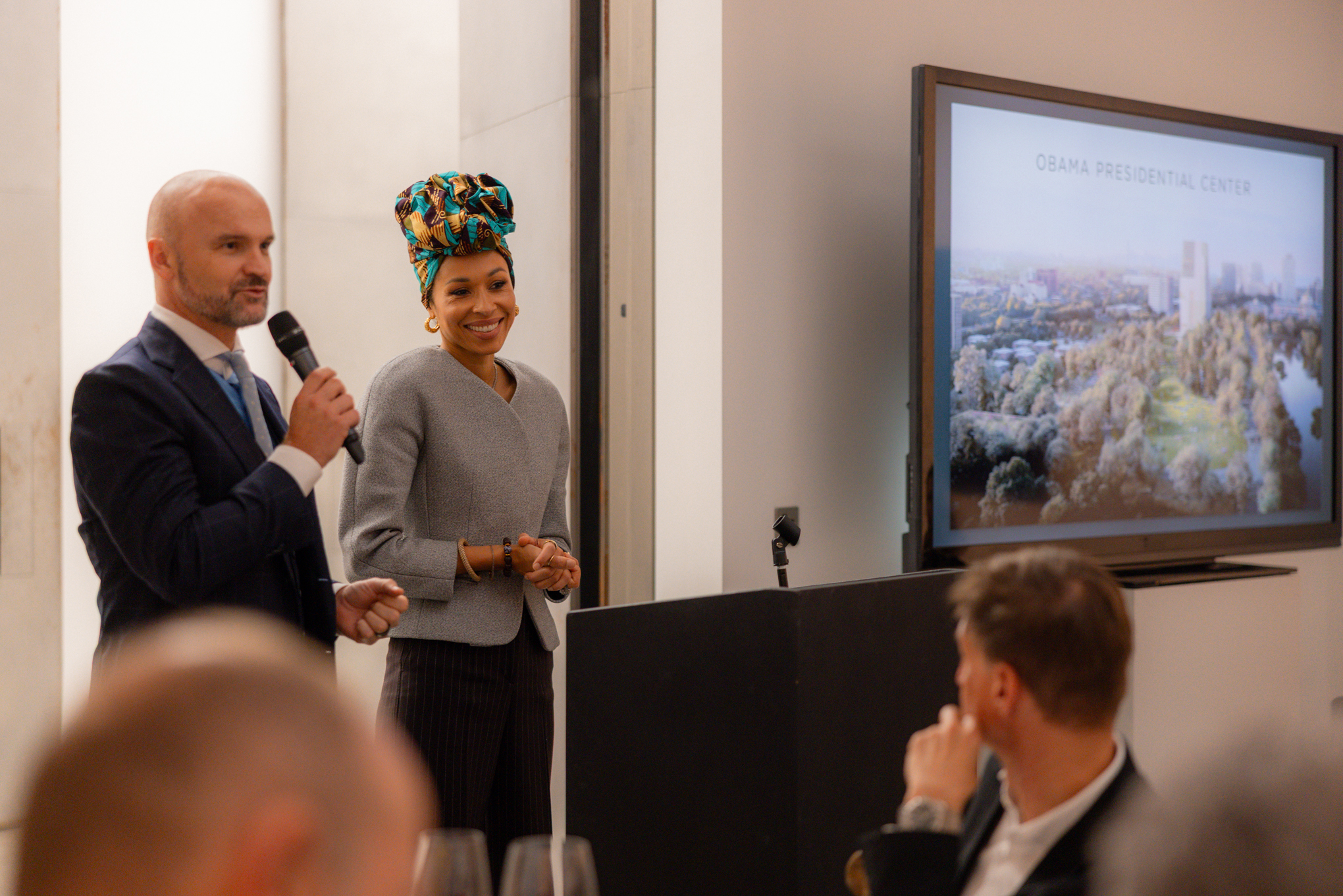 Omenaa Mensah i Omenaa Foundation wspierają Obama Presidential Center